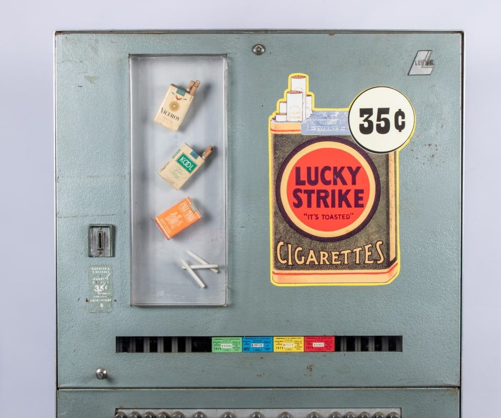 LEHIGH CIGARETTE VENDING MACHINE - 2