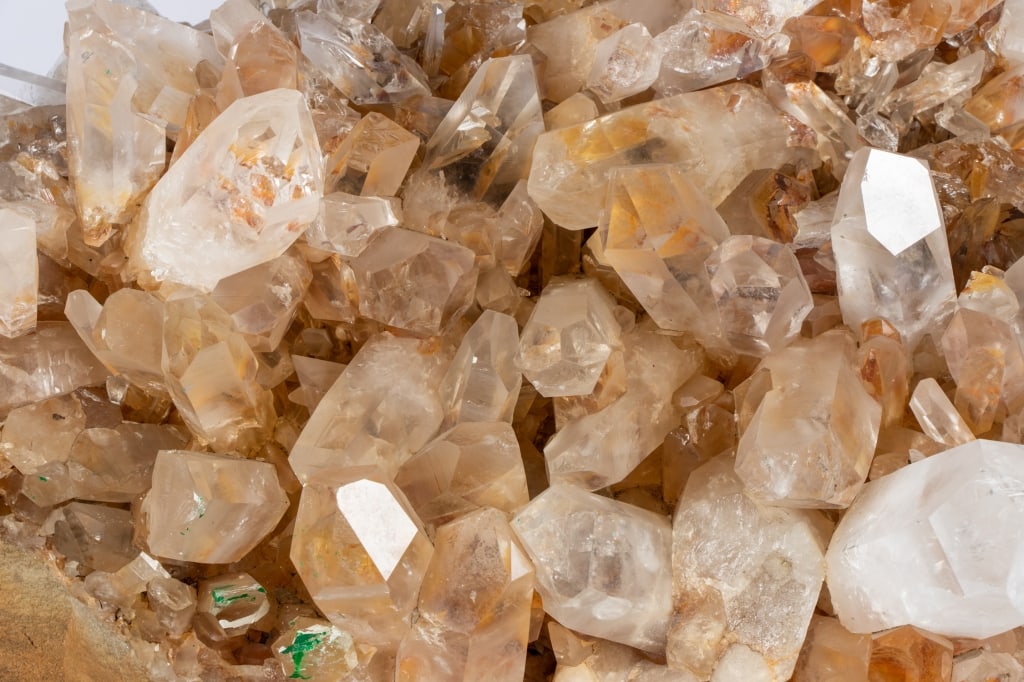 LARGE CRYSTAL CLUSTER SPECIMEN - 5