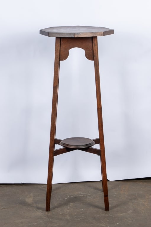 20TH C. ARTS & CRAFTS PLANT STAND - 2