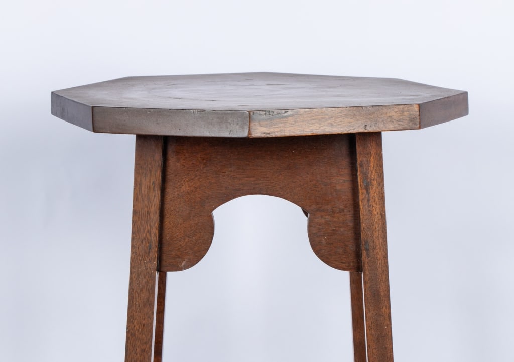 20TH C. ARTS & CRAFTS PLANT STAND - 4