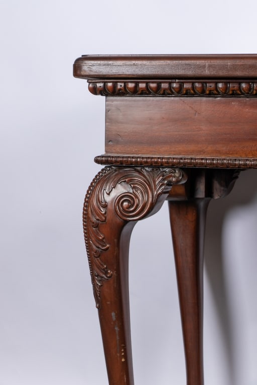 20TH C. CHIPPENDALE STYLE MAHOGANY CONSOLE TABLE - 4
