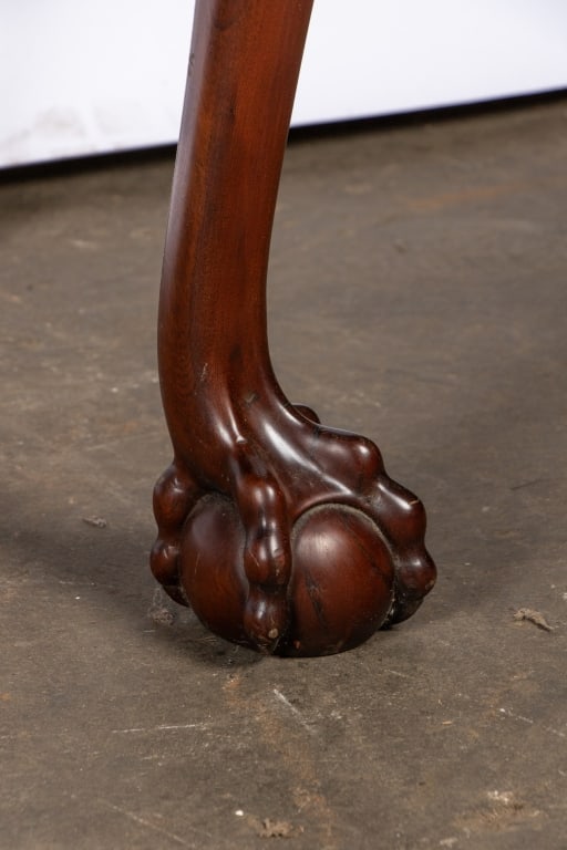 20TH C. CHIPPENDALE STYLE MAHOGANY CONSOLE TABLE - 6