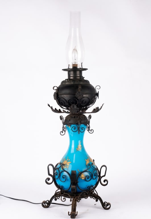 VINTAGE ELECTRIFIED OIL TABLE LAMP - 9