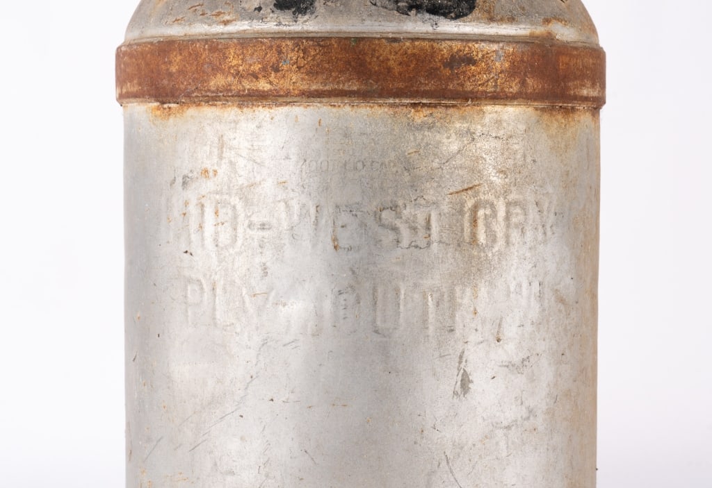 VINTAGE METAL MILK CAN - 3