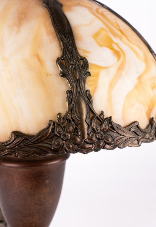 VINTAGE SLAG GLASS TABLE LAMP - 6