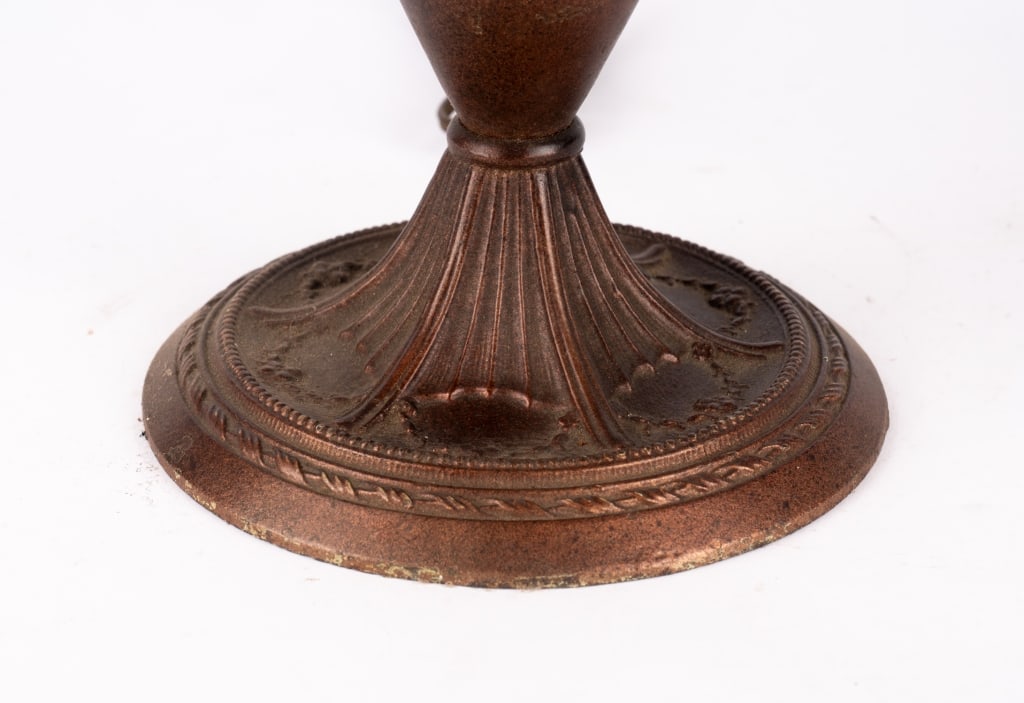 VINTAGE SLAG GLASS TABLE LAMP - 8