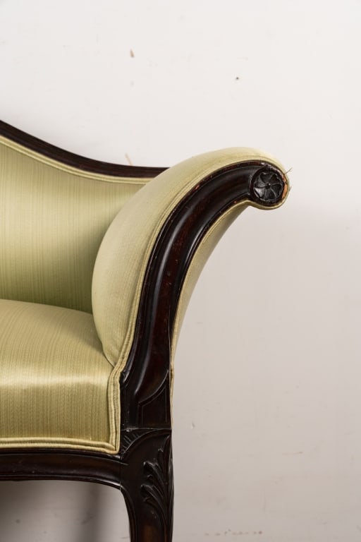 MAHOGANY CAMELBACK WINDOW BENCH - 5