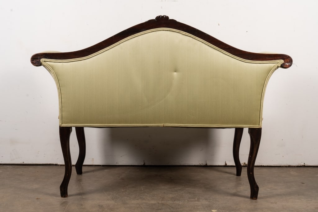 MAHOGANY CAMELBACK WINDOW BENCH - 7