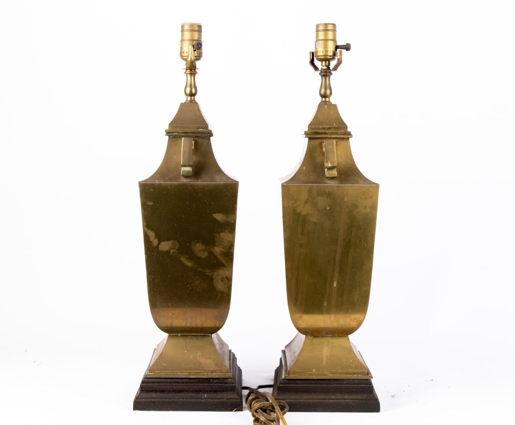 PAIR OF CHINESE BRASS TABLE LAMPS - 4