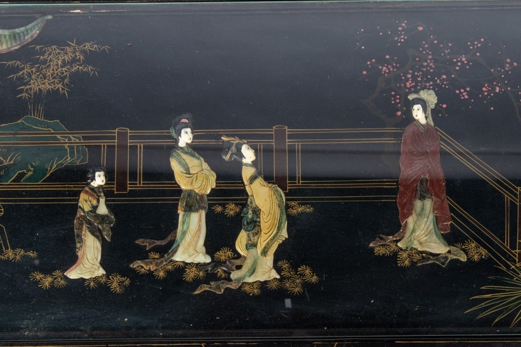 VINTAGE BLACK LACQUER COFFEE TABLE - 5