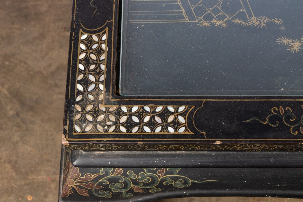 VINTAGE BLACK LACQUER COFFEE TABLE - 6