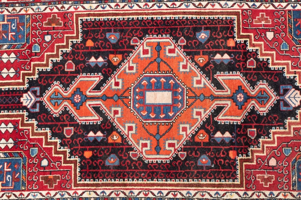 VINTAGE PERSIAN BAKHTIARI RUG - 2