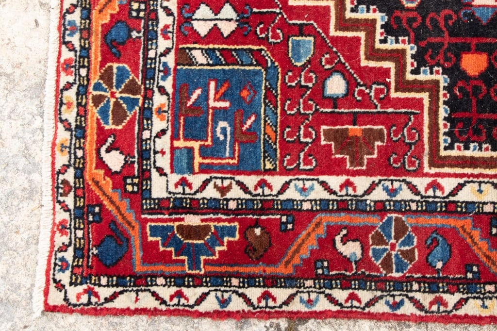 VINTAGE PERSIAN BAKHTIARI RUG - 3