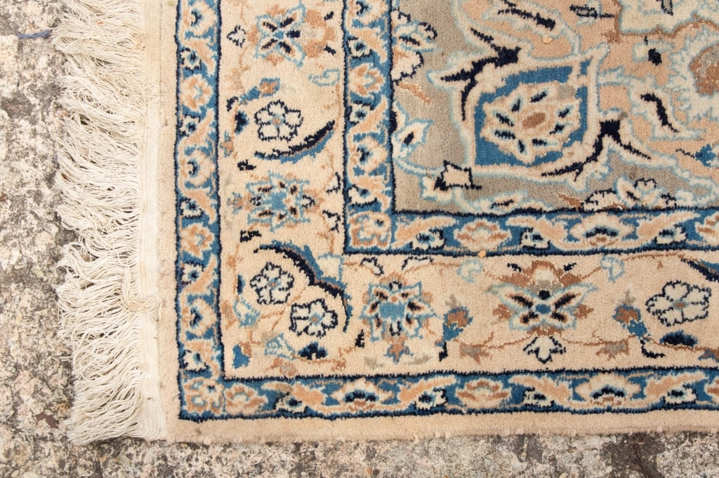 VINTAGE PERSIAN NAIN RUG - 4