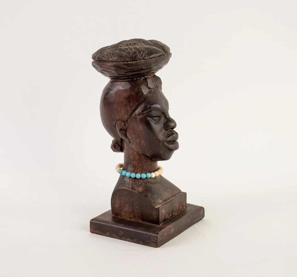 AFRICAN HAND CARVED WOOD BUST OF A WOMAN - 2
