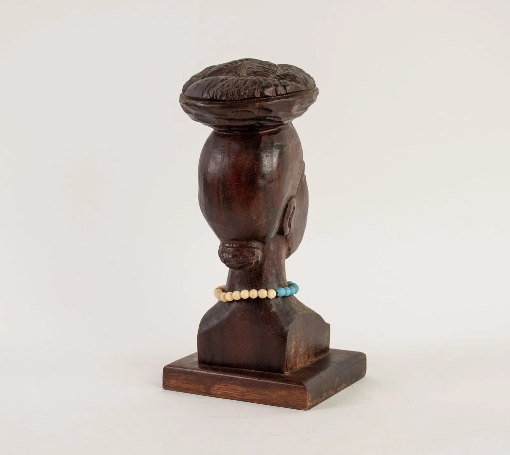 AFRICAN HAND CARVED WOOD BUST OF A WOMAN - 3