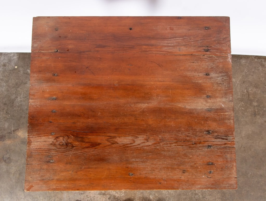 AMERICAN SHERATON STYLE SIDE TABLE - 6
