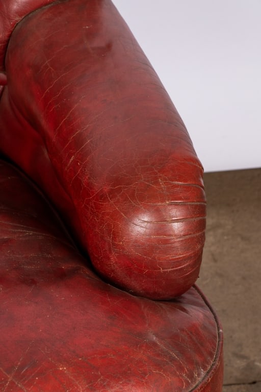 VINTAGE CHESTERFIELD STYLE TUFTED LEATHER ARMCHAIR - 5