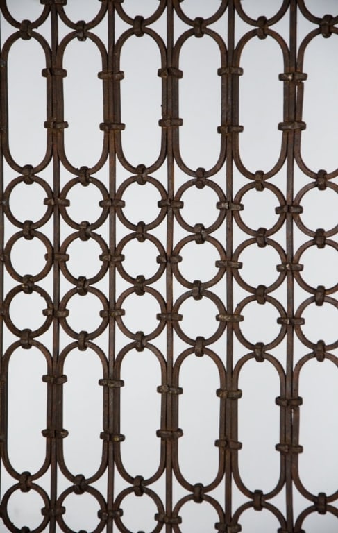 VINTAGE WOOD SCREEN WITH IRON ACCENTS - 4