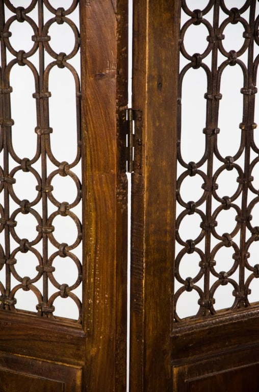 VINTAGE WOOD SCREEN WITH IRON ACCENTS - 5