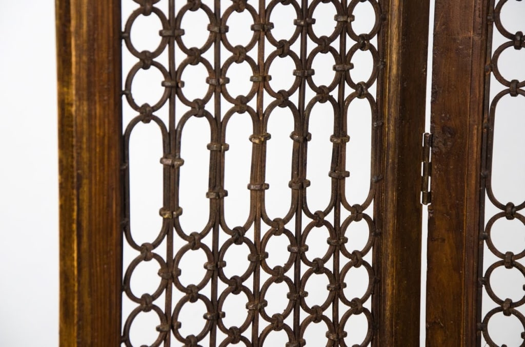 VINTAGE WOOD SCREEN WITH IRON ACCENTS - 6