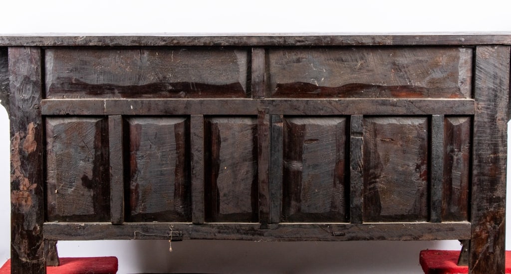 19TH C. CHINESE ALTAR CABINET - 14