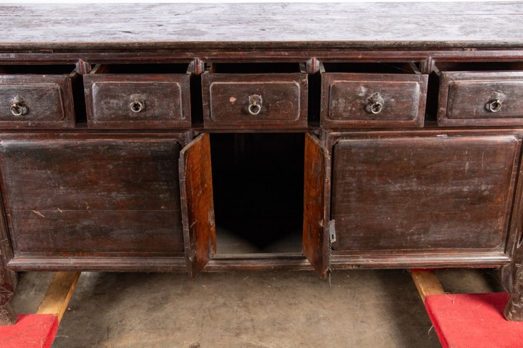 19TH C. CHINESE ALTAR CABINET - 8