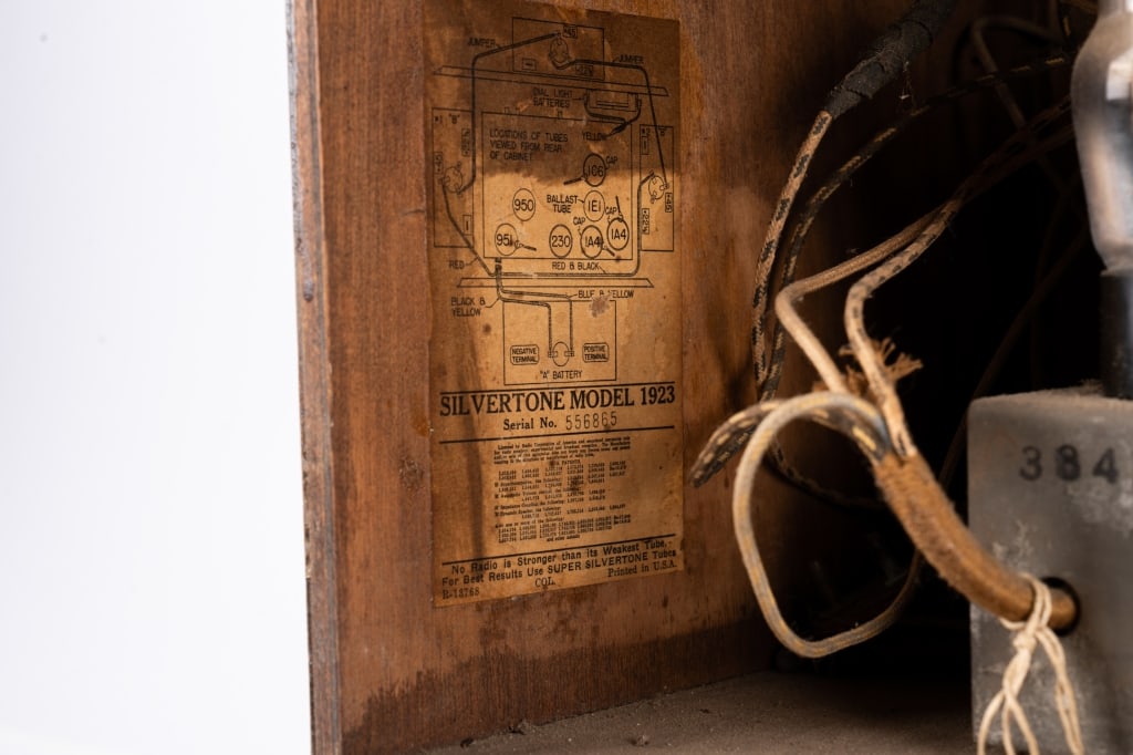 SILVER TONE MODEL RADIO, 1923 - 5