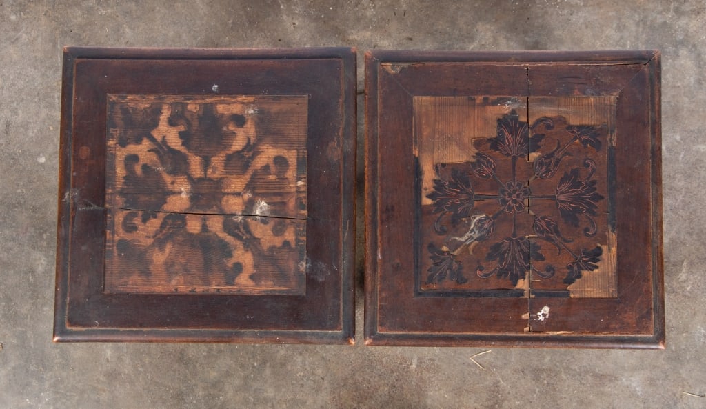 PAIR OF JACOBEAN STYLE OAK SIDE TABLES - 3