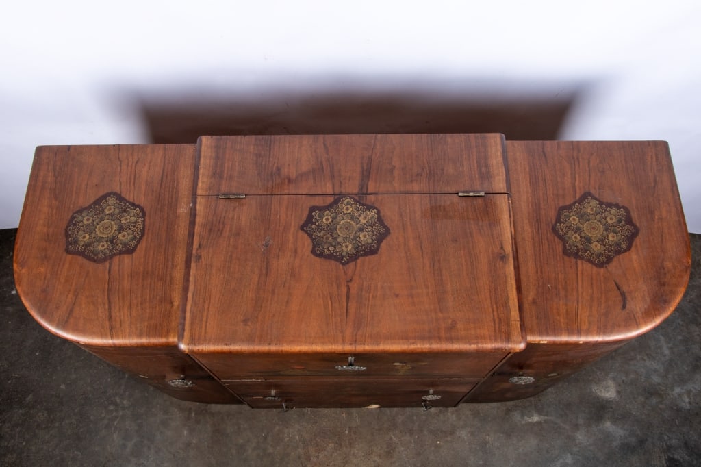 MID-CENTURY TURNIDGE BAR CABINET - 8