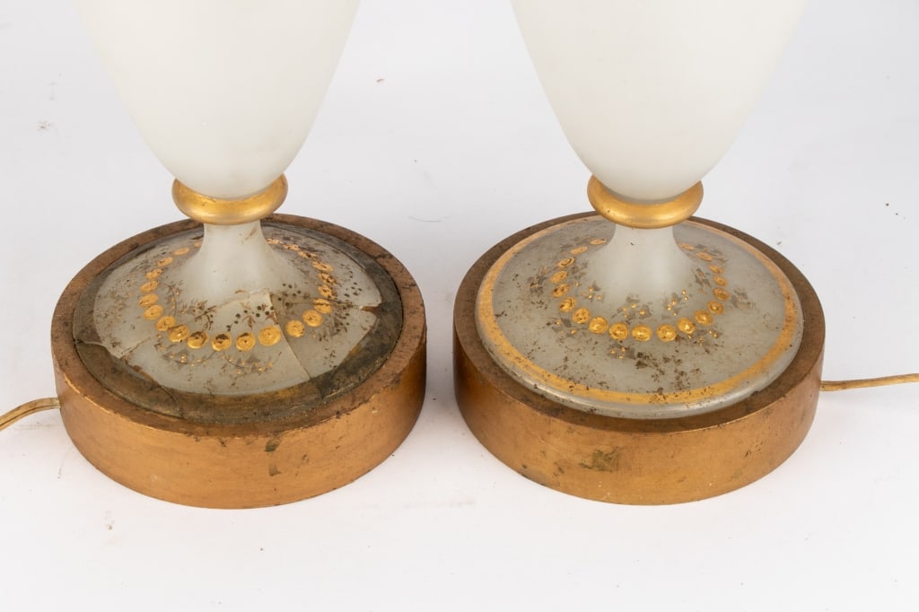 PAIR OF FROSTED GLASS TABLE LAMPS - 5
