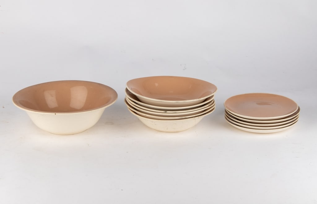 HARKERWARE 32-PIECE DINNERWARE SET - 5