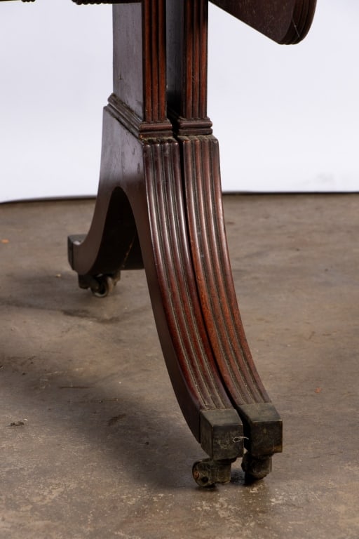 19TH C. HEPPLEWHITE STYLE WALNUT DROP LEAF TABLE - 6