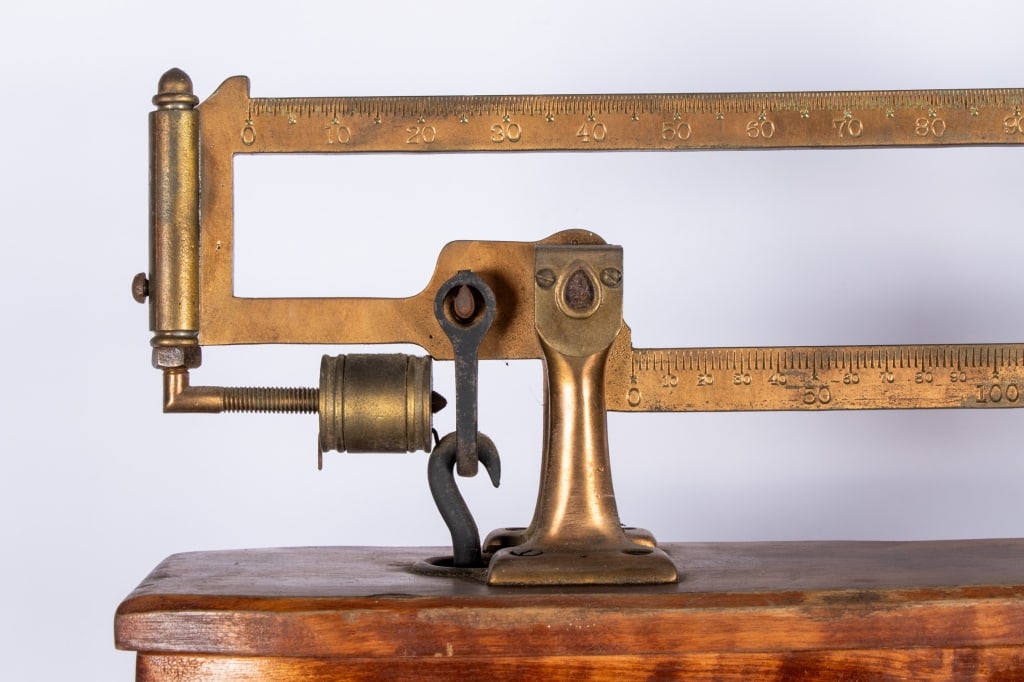 ANTIQUE BRASS & OAK DOCTOR’S SCALE - 4