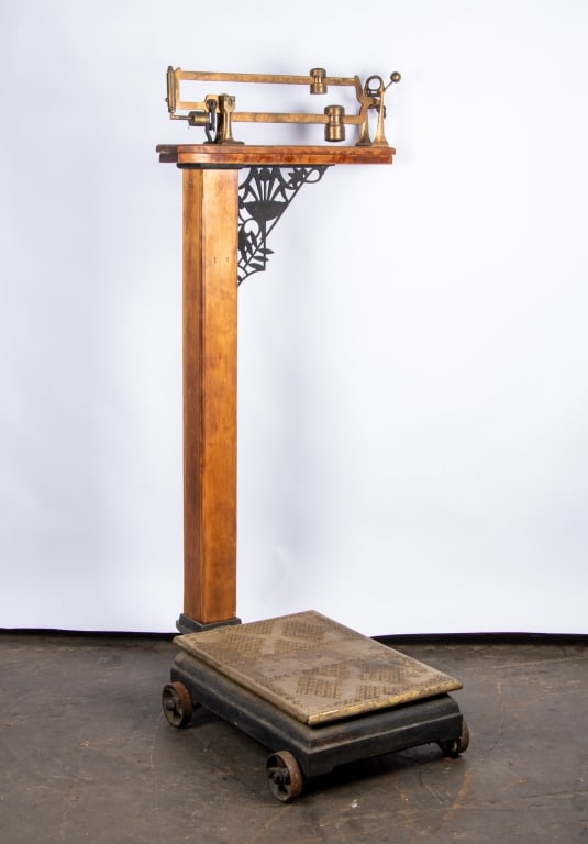 ANTIQUE BRASS & OAK DOCTOR’S SCALE - 8