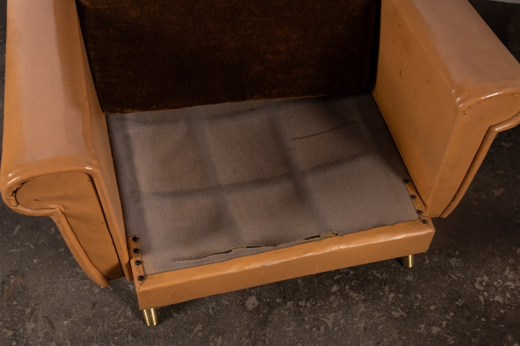 PAIR OF MODERNIST ITALIAN ARMCHAIRS - 5