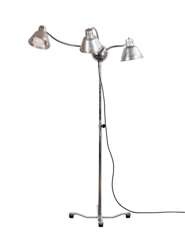 MID-CENTURY GOOSENECK ROLLING FLOOR LAMP: Mid-Century floor lamp with three necks and four rolling casters in chrome. Approximate dimensions: h. 60" Disclaimer: Participating bidders must have a credit card on file with LiveAuctioneers in