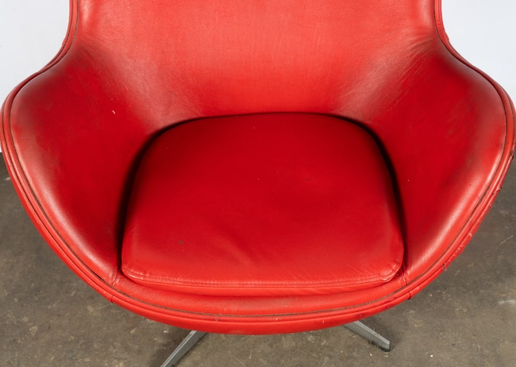 ARNE JACOBSEN STYLE EGG CHAIR - 6