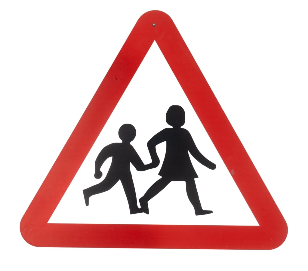 CHILDREN CROSSING METAL SIGN (1 of 2)