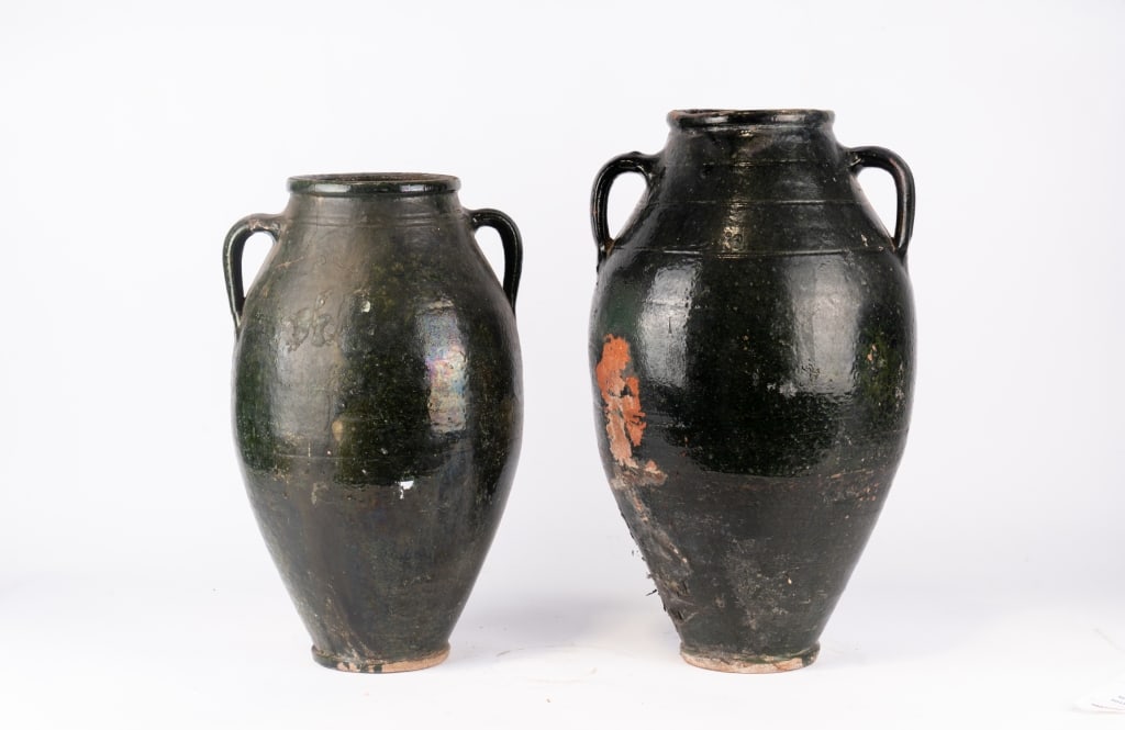 TWO VINTAGE GLAZED POTTERY VASES - 3