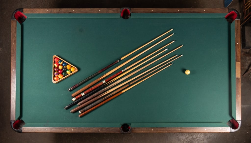 ARTS & CRAFTS BRUNSWICK-BALKE-COLLENDER POOL TABLE - 2