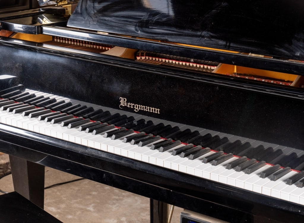BERGMANN BABY GRAND PIANO W/PLAYER SYSTEM - 3