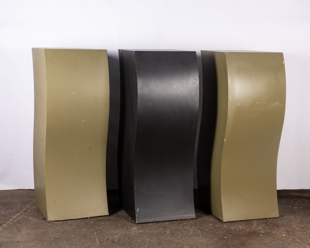 THREE CURVED COLUMNS/STANDS - 4