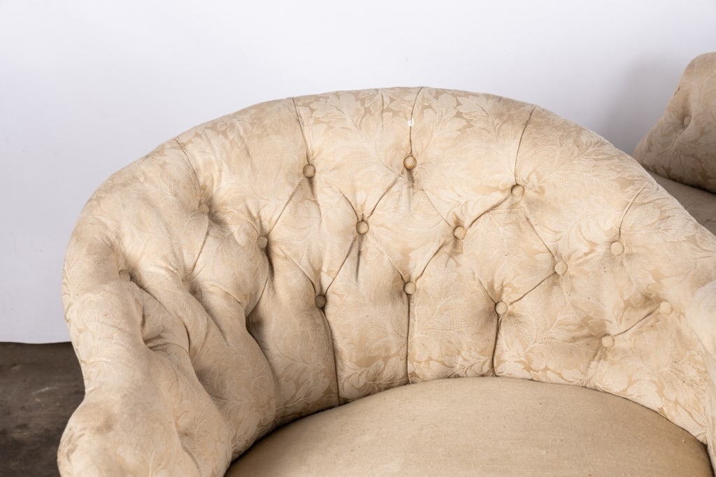 VICTORIAN STYLE TETE-A-TETE CONVERSATIONAL SOFA - 4