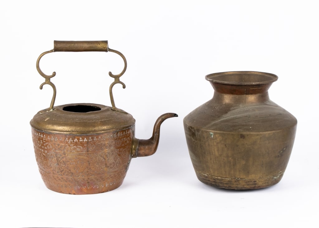 COLLECTION OF CENTRAL ASIAN BRASS ITEMS - 3