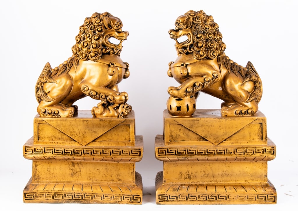 PAIR OF CHINESE FIBERGLASS BEIJING LIONS/FOO DOGS - 4