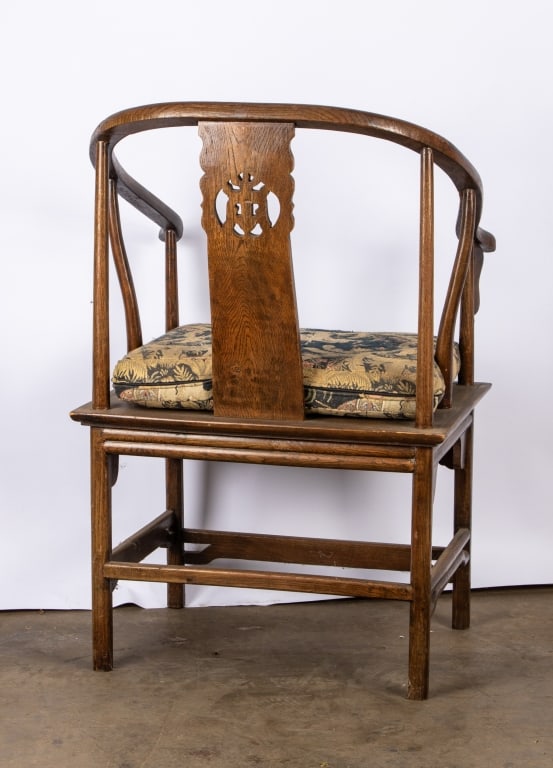 LATE QING DYNASTY CHINESE ELMWOOD HORSESHOE CHAIR - 5