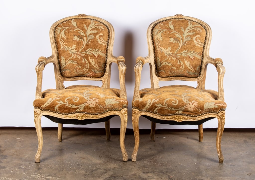 PAIR OF LOUIS XV STYLE FAUTEUIL ARMCHAIRS - 2