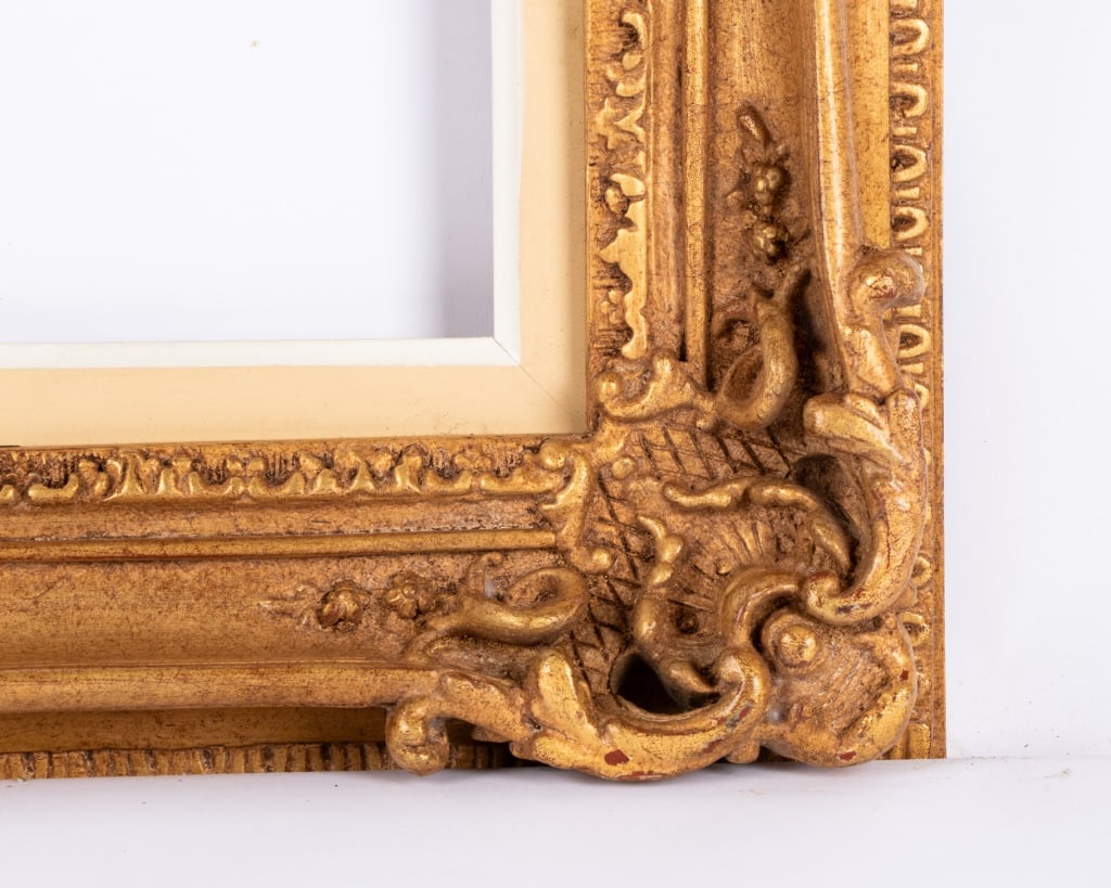 LOUIS XV STYLE GILTWOOD PICTURE FRAME - 2