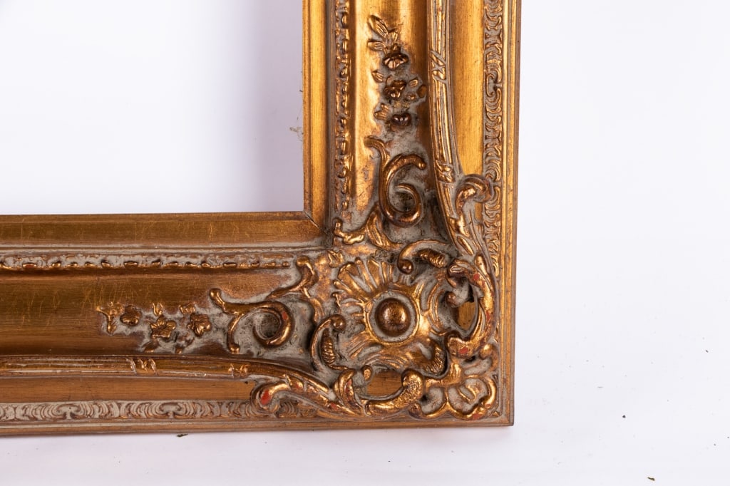 LARGE RECTANGULAR GILTWOOD PICTURE FRAME - 3